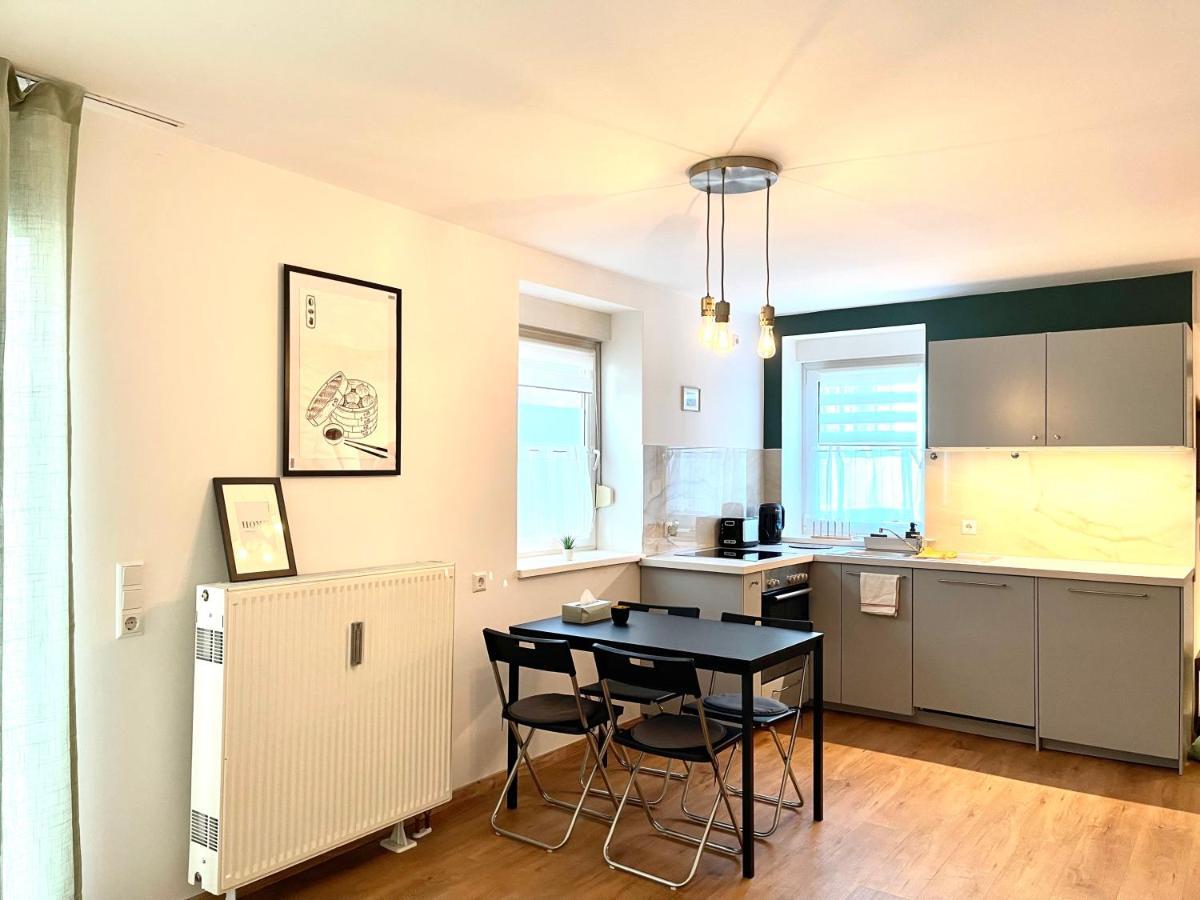 Appartement Modernes Origami Maisonette-apartment In Zentrum Stuttgart